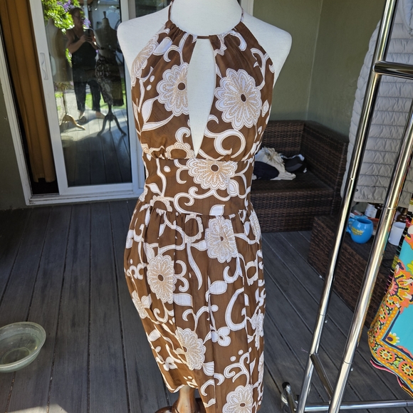 Trina Turk Brown & White Floral Halter Dress – Silk/Cotton Blend (Size 2) - Picture 1 of 9